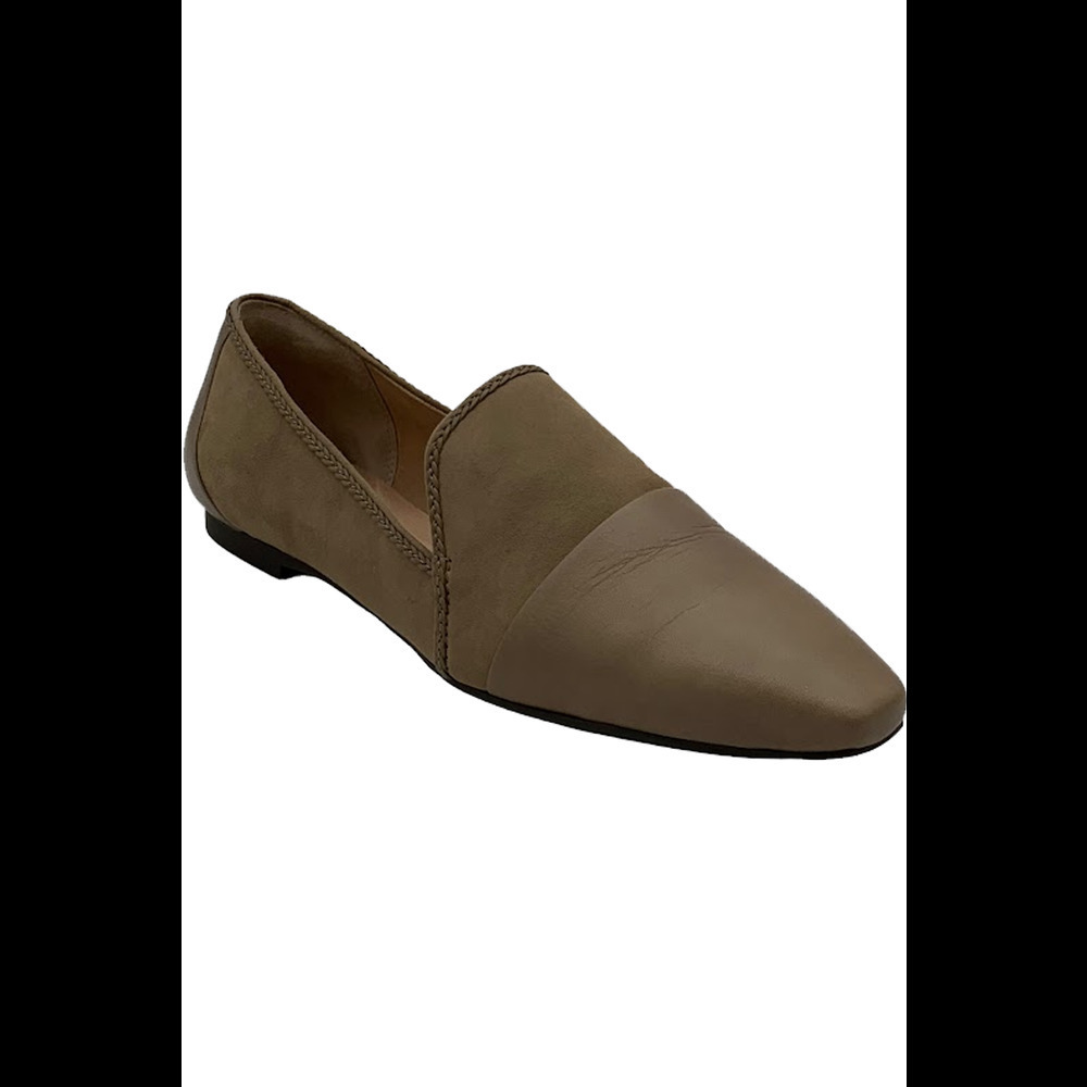 Elegant Tan Women's Loafers